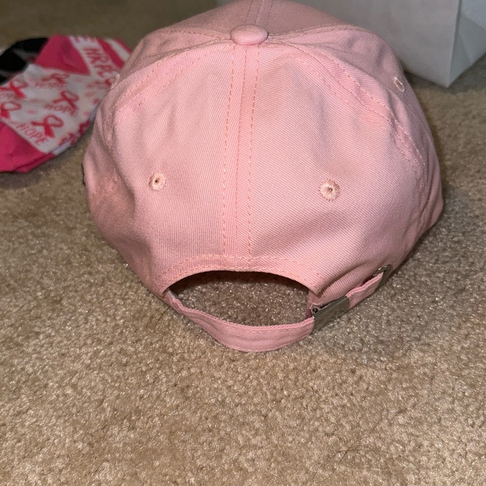 Cancer Awareness 5pc. Bundle, Tote, Socks & Hat, NEW - Picture 8 of 9